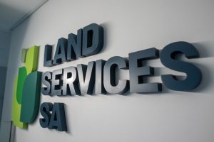 Land Services SA Logo